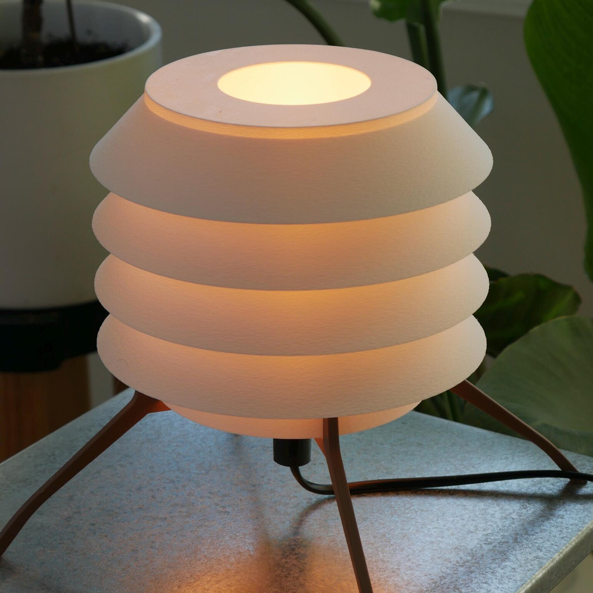 Lampe de table minimaliste Mini à anneaux superposés